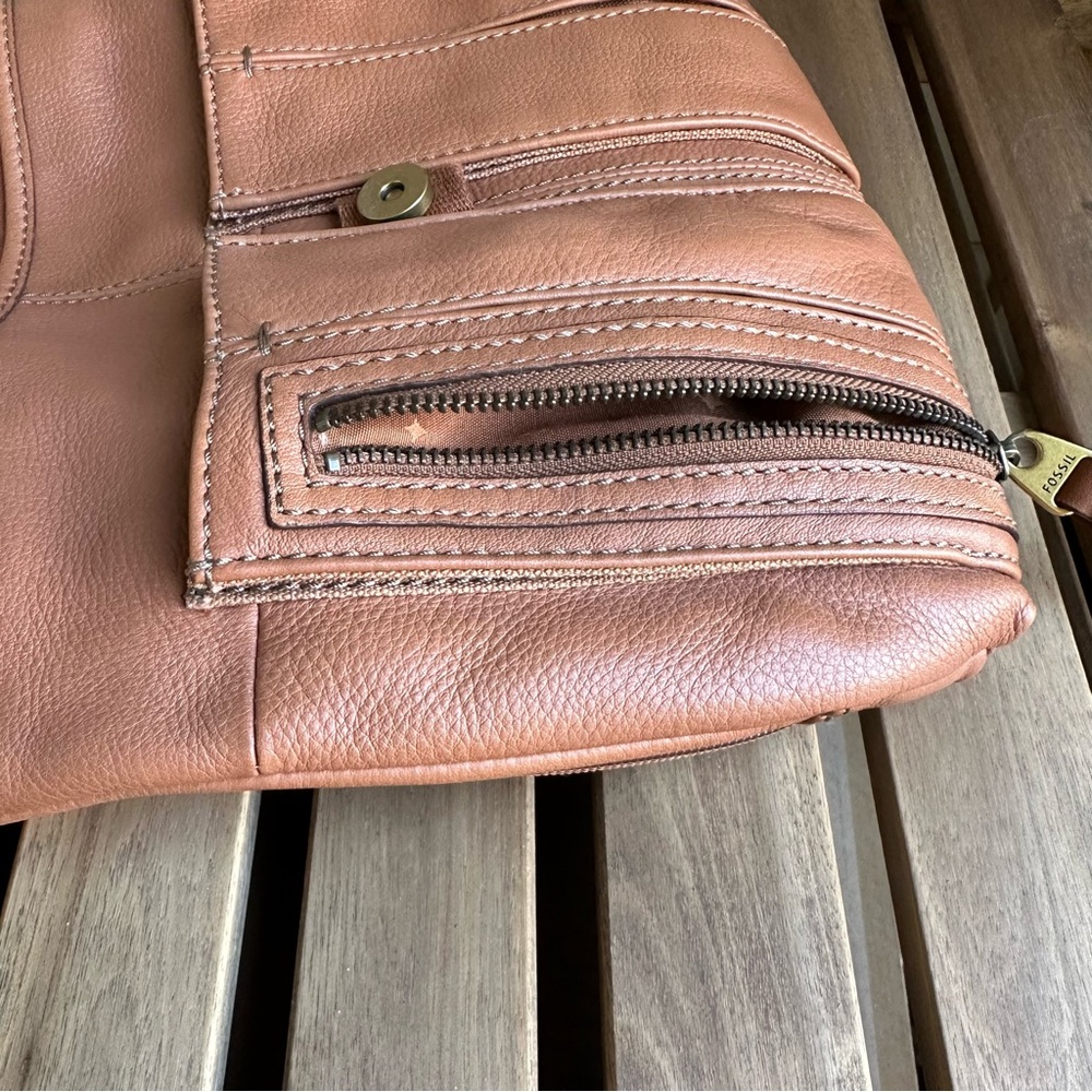 Fossil Morgan Traveler Brown Leather Crossbody Bag - Picture 11 of 16